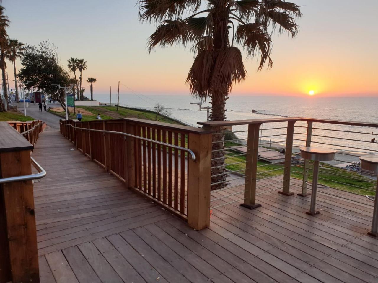 Spat Beach Bat Yam Buitenkant foto