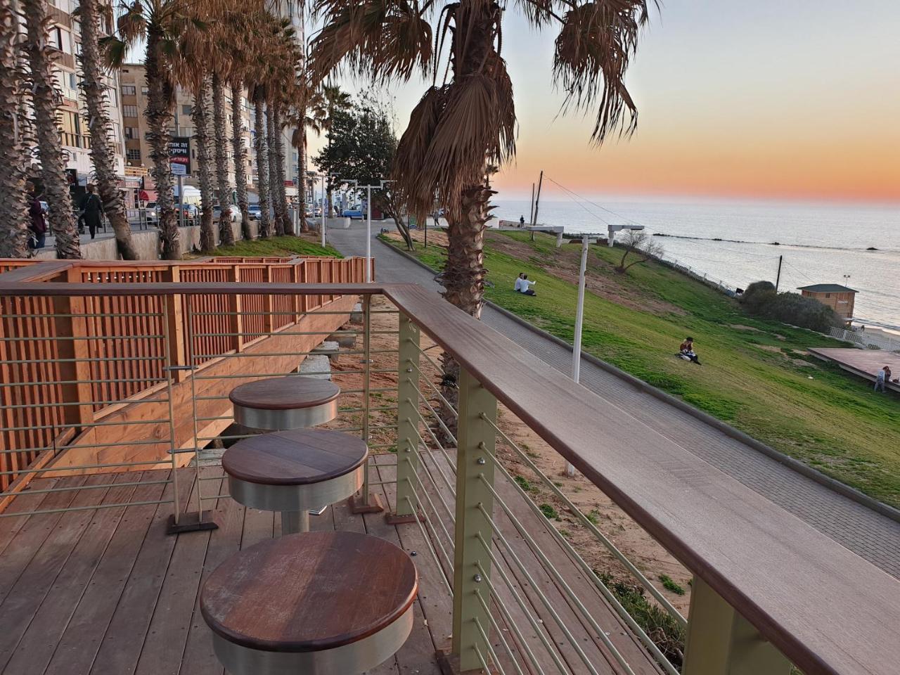 Spat Beach Bat Yam Buitenkant foto