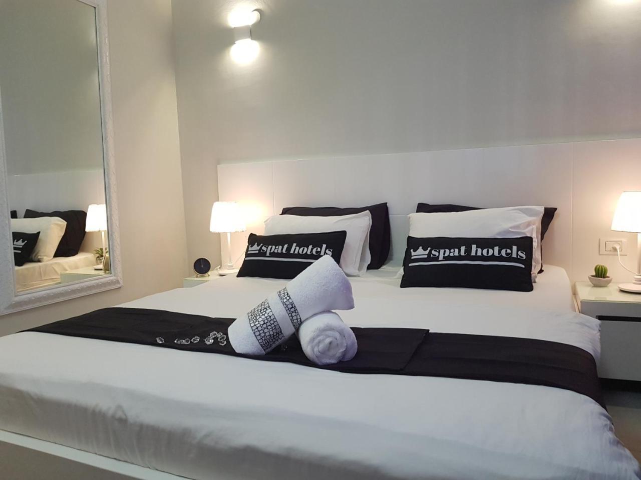 Spat Beach Bat Yam Buitenkant foto