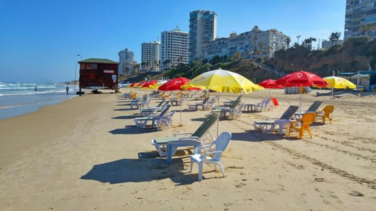 Spat Beach Bat Yam Buitenkant foto